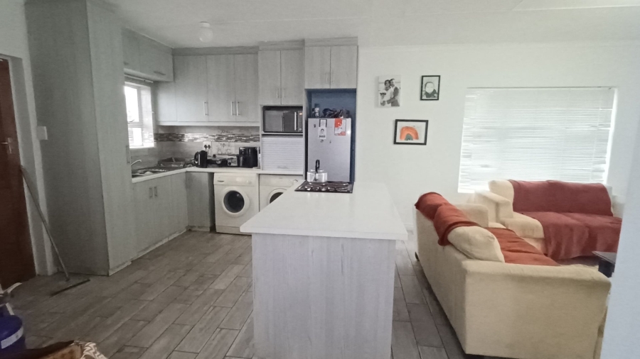 To Let  Bedroom Property for Rent in Pacaltsdorp Western Cape